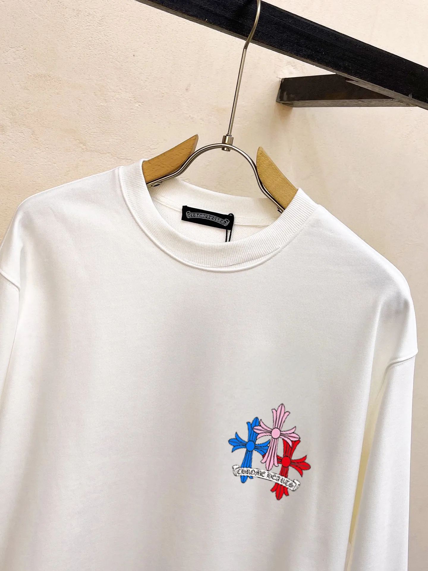 🅿️220 brand [ChampionHearts] (good news for fat people) 2025ss autumn latest long-sleeved round-neck sweatshirt, available simultaneously on the official website. Refreshing and breathable. Made of top Tencel Roman. Comfortable and soft. 3D three-dimensional clarity. Super fashion sense. Great gift for personal use. Size: M-5XL (can wear up to 220 pounds)